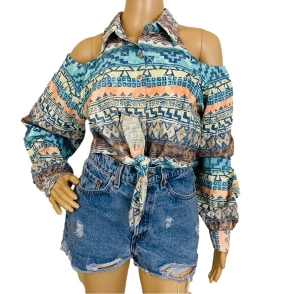 VINTAGE 1990s Cold Shoulder Cropped Button Down Top Size Large - Picture 1 of 8